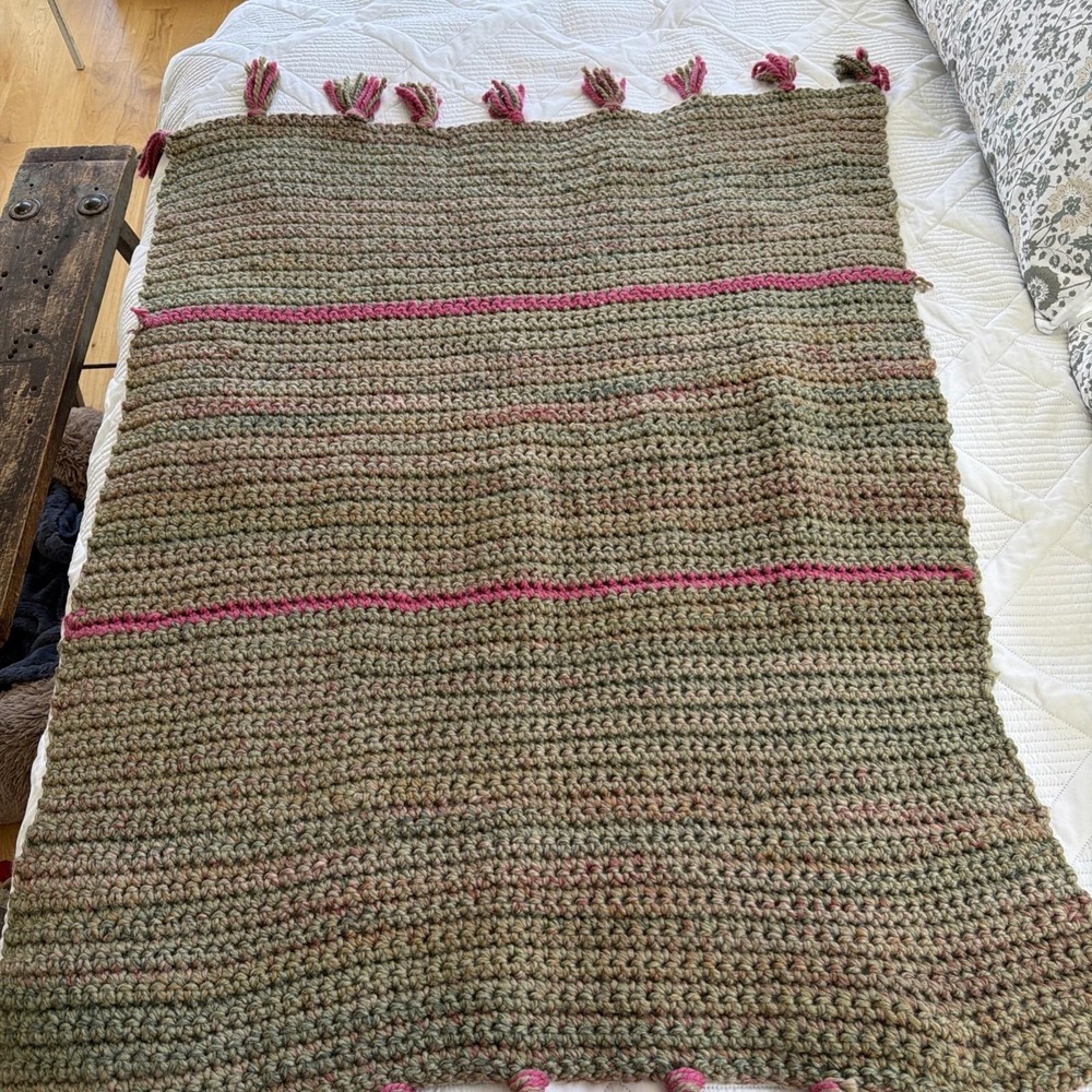 Have‎ Crochet Green/cranberry Throw Blanket 40in X 50in GWB004 - Picture 2 of 6
